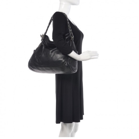 Chanel Lambskin soft hobo bag - Picture 3 of 16